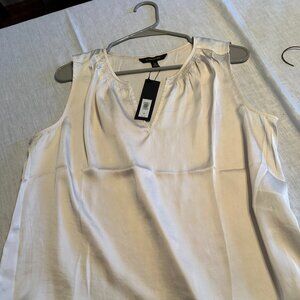 NWT! Off white sleeveless blouse.